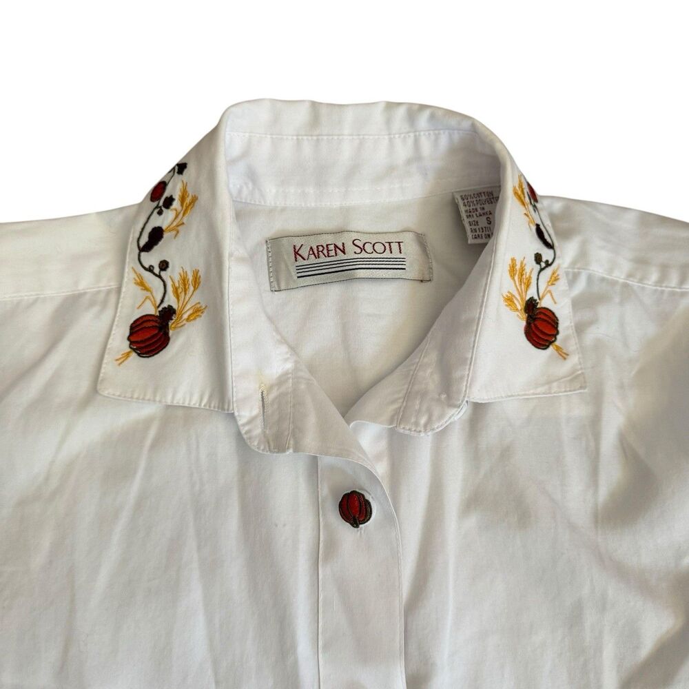 Vintage white button down with autumn embroidered trim Pumpkin Buttons Small
